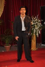 Farhan AKhtar at ITA Awards on 25th Sept 2011 (53).JPG